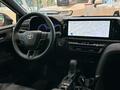 Toyota Camry Luxe eCVT 2025 года за 24 190 000 тг. в Алматы – фото 18