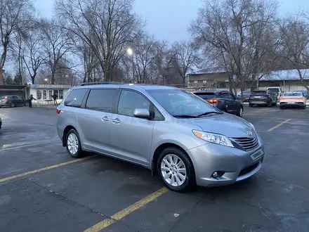 Toyota Sienna 2015 года за 14 700 000 тг. в Алматы – фото 9