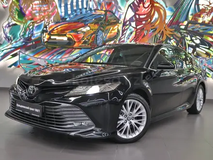 Toyota Camry 2020 года за 15 790 000 тг. в Алматы