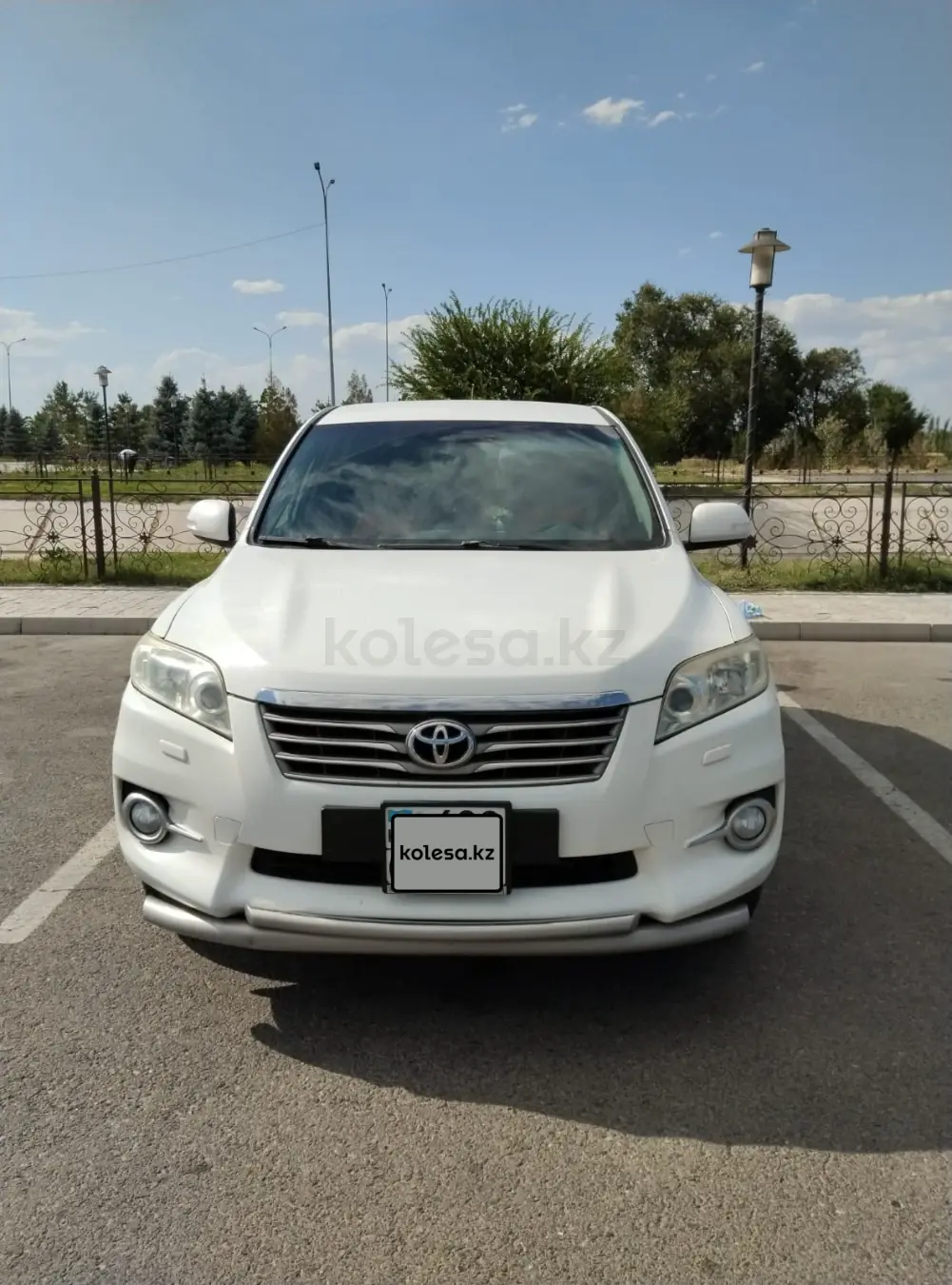 Toyota RAV4, 2011