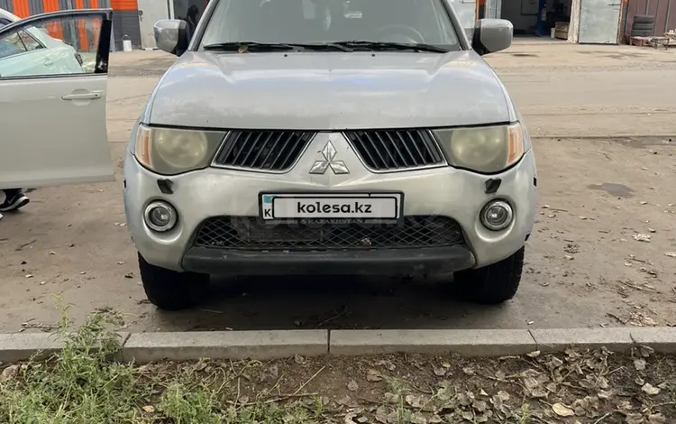 Mitsubishi L200 2009 годаfor2 700 000 тг. в Павлодар