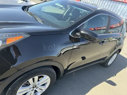 Kia Sportage 2018 года за 6 500 000 тг. в Актобе – фото 4