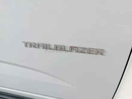 Chevrolet TrailBlazer 2021 года за 13 500 000 тг. в Алматы – фото 6