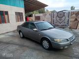 Toyota Camry 1998 годаүшін2 100 000 тг. в Жаркент – фото 2