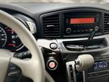 Nissan Quest 2014 года за 6 000 000 тг. в Атырау – фото 2
