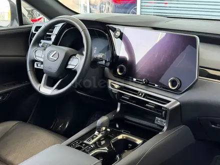 Lexus RX 350 Executive+ 2024 года за 35 000 000 тг. в Алматы – фото 15