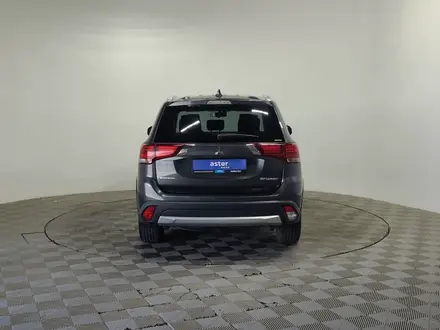 Mitsubishi Outlander 2017 года за 7 990 000 тг. в Алматы – фото 6