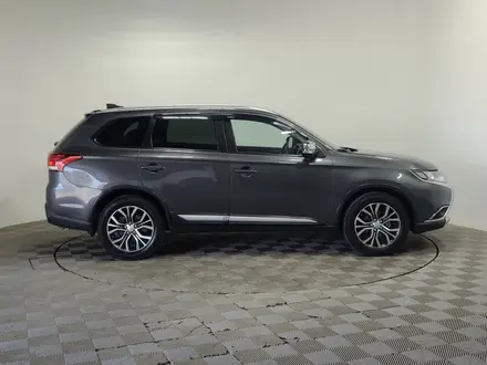 Mitsubishi Outlander 2017 года за 7 990 000 тг. в Алматы – фото 4