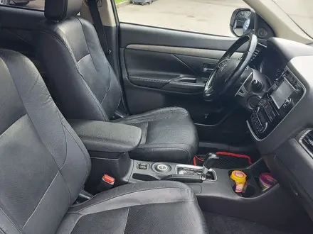 Mitsubishi Outlander 2013 года за 7 000 000 тг. в Алматы – фото 15