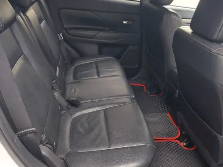 Mitsubishi Outlander 2013 года за 7 000 000 тг. в Алматы – фото 16