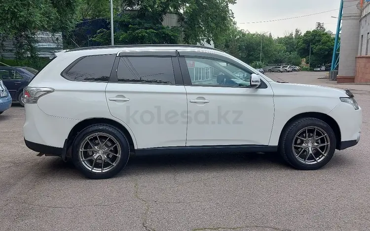 Mitsubishi Outlander 2013 года за 7 000 000 тг. в Алматы