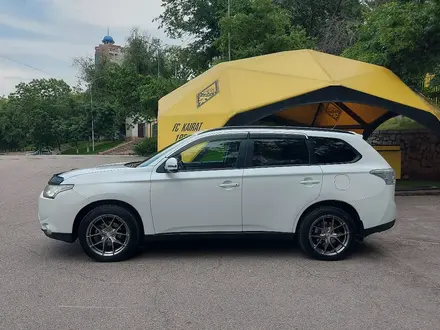 Mitsubishi Outlander 2013 года за 7 000 000 тг. в Алматы – фото 4