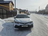 Toyota Camry 2021 года за 15 700 000 тг. в Уральск – фото 4