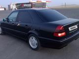 Mercedes-Benz C 180 1995 годаүшін1 680 000 тг. в Уральск – фото 3