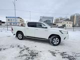 Toyota Hilux 2016 года за 11 900 000 тг. в Атырау – фото 2
