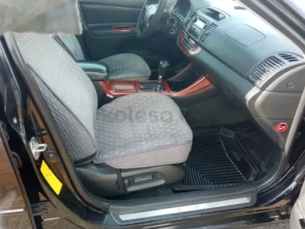 Toyota Camry 2004 года за 5 500 000 тг. в Семей – фото 3