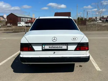 Mercedes-Benz E 200 1986 года за 1 200 000 тг. в Щучинск – фото 5
