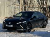 Toyota Camry 2022 годаүшін14 600 000 тг. в Уральск – фото 2