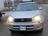 Toyota RAV4 2001 года за 3 000 000 тг. в Уральск – фото 3