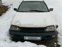 Volkswagen Golf 1996 года за 450 000 тг. в Алматы