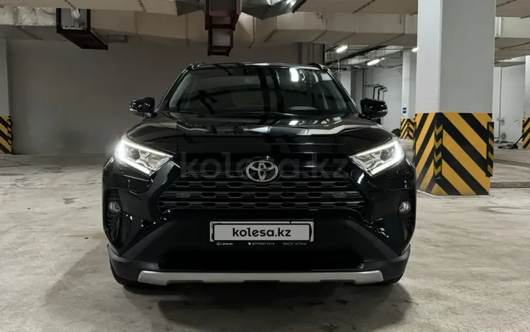 Toyota RAV4 2021 годаfor16 222 222 тг. в Астана