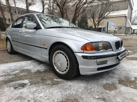 BMW 325 2001 года за 4 500 000 тг. в Алматы – фото 2
