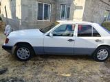 Mercedes-Benz E 200 1990 годаfor1 400 000 тг. в Тараз – фото 3