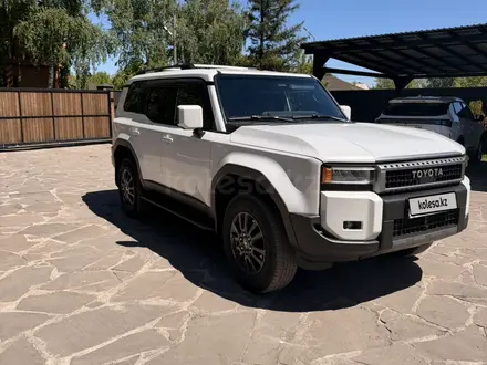 Toyota Land Cruiser Prado 2024 года за 32 000 000 тг. в Караганда – фото 2