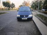 Volkswagen Sharan 2001 года за 2 650 000 тг. в Алматы
