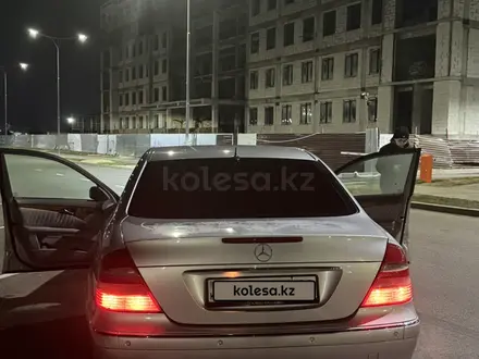 Mercedes-Benz E 240 2002 года за 5 700 000 тг. в Талдыкорган – фото 8