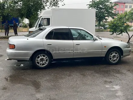 Toyota Camry 1993 года за 1 820 000 тг. в Тараз – фото 2