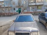 Mercedes-Benz E 200 1995 года за 1 600 000 тг. в Сатпаев – фото 2