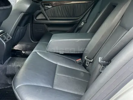 Mercedes-Benz E 280 1998 года за 4 500 000 тг. в Шымкент – фото 20