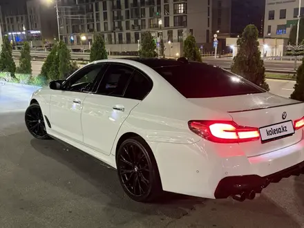BMW 530 2017 года за 14 500 000 тг. в Алматы – фото 2