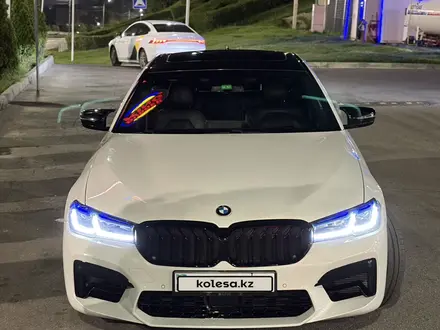 BMW 530 2017 года за 14 500 000 тг. в Алматы
