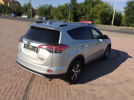 Toyota RAV4 2019 года за 13 500 000 тг. в Уральск – фото 4