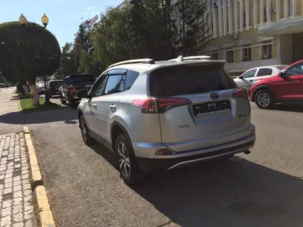 Toyota RAV4 2019 года за 13 500 000 тг. в Уральск – фото 7
