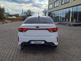Kia Rio 2021 года за 6 800 000 тг. в Уральск – фото 2