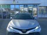 Toyota Camry 2019 года за 7 800 000 тг. в Атырау – фото 5