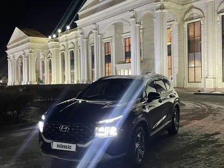 Hyundai Santa Fe 2023 года за 18 000 000 тг. в Атырау – фото 2