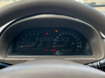 Toyota Camry 2003 года за 3 500 000 тг. в Уральск – фото 10