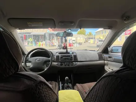 Toyota Camry 2003 года за 3 500 000 тг. в Уральск – фото 6
