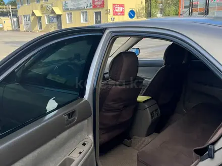 Toyota Camry 2003 года за 3 500 000 тг. в Уральск – фото 9