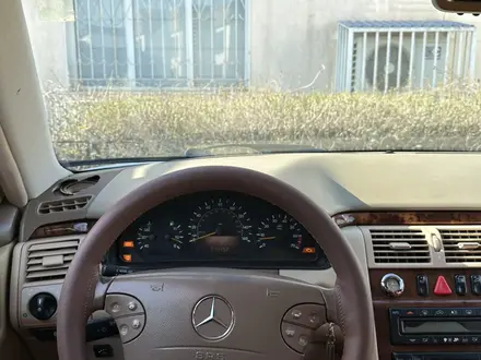Mercedes-Benz E 320 2001 года за 5 700 000 тг. в Актау – фото 18