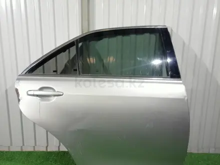 Дверь задняя правая на Toyota Camry XV40 за 40 000 тг. в Актобе