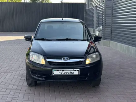 ВАЗ (Lada) Granta 2190 2013 года за 1 750 000 тг. в Караганда – фото 2