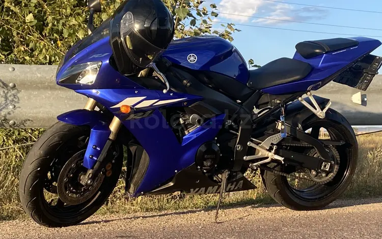 Yamaha  YZF-R1 2002 годаүшін2 500 000 тг. в Караганда