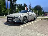 Hyundai Elantra 2022 годаүшін12 700 000 тг. в Алматы