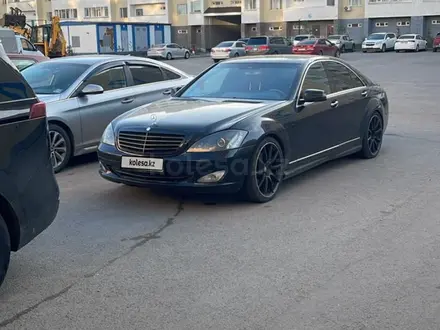 Mercedes-Benz S 350 2005 года за 4 999 000 тг. в Астана