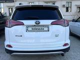 Toyota RAV4 2016 годаүшін11 000 000 тг. в Жанаозен – фото 4